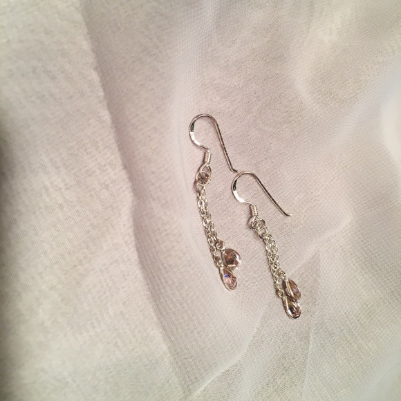 🌷Sterling Silver Pink Drop Earrings - Picture 2 of 3
